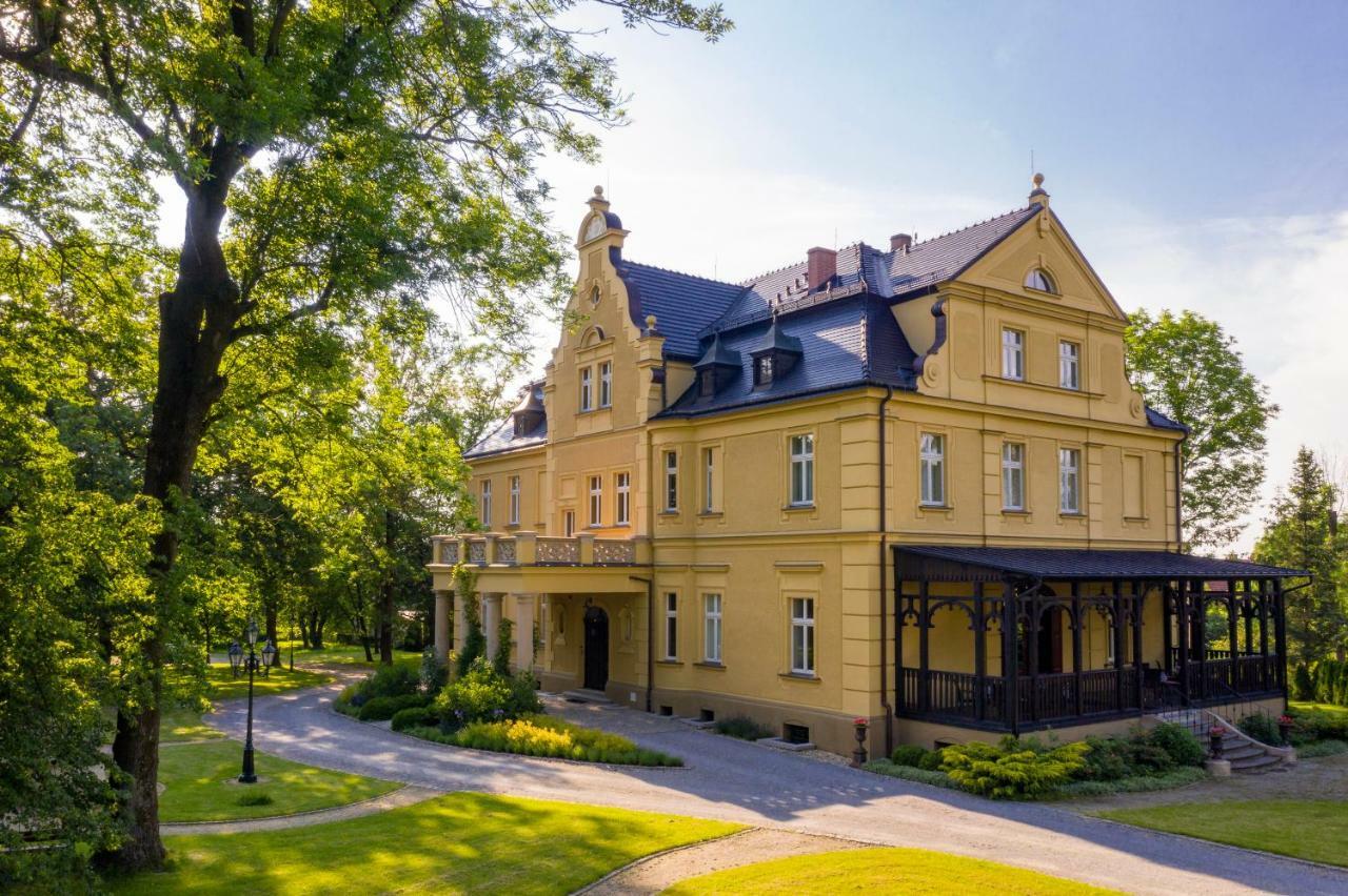 Palac Gruszow Świdnica Exterior foto